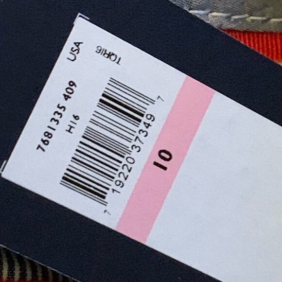 Tommy Hilfiger Women's 5 Inseam Shorts, Size 10, Blue White Stripe - Picture 6 of 9